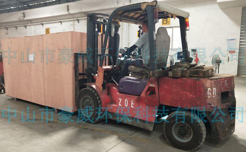 CU360聚氨酯壓實機出貨